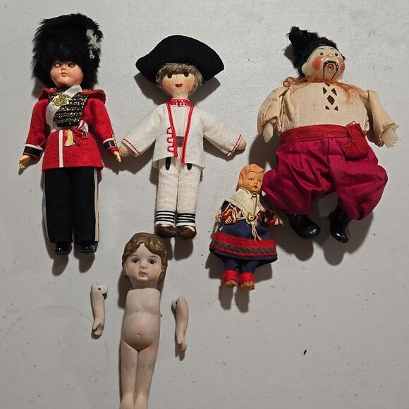 LOT 5 of vintage dolls. - Picture 1 of 13